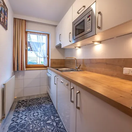 Chasa Baschenowa * Kappl (Landeck)